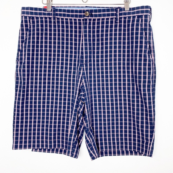 IZOD Flat Front Plaid shorts - Picture 1 of 6